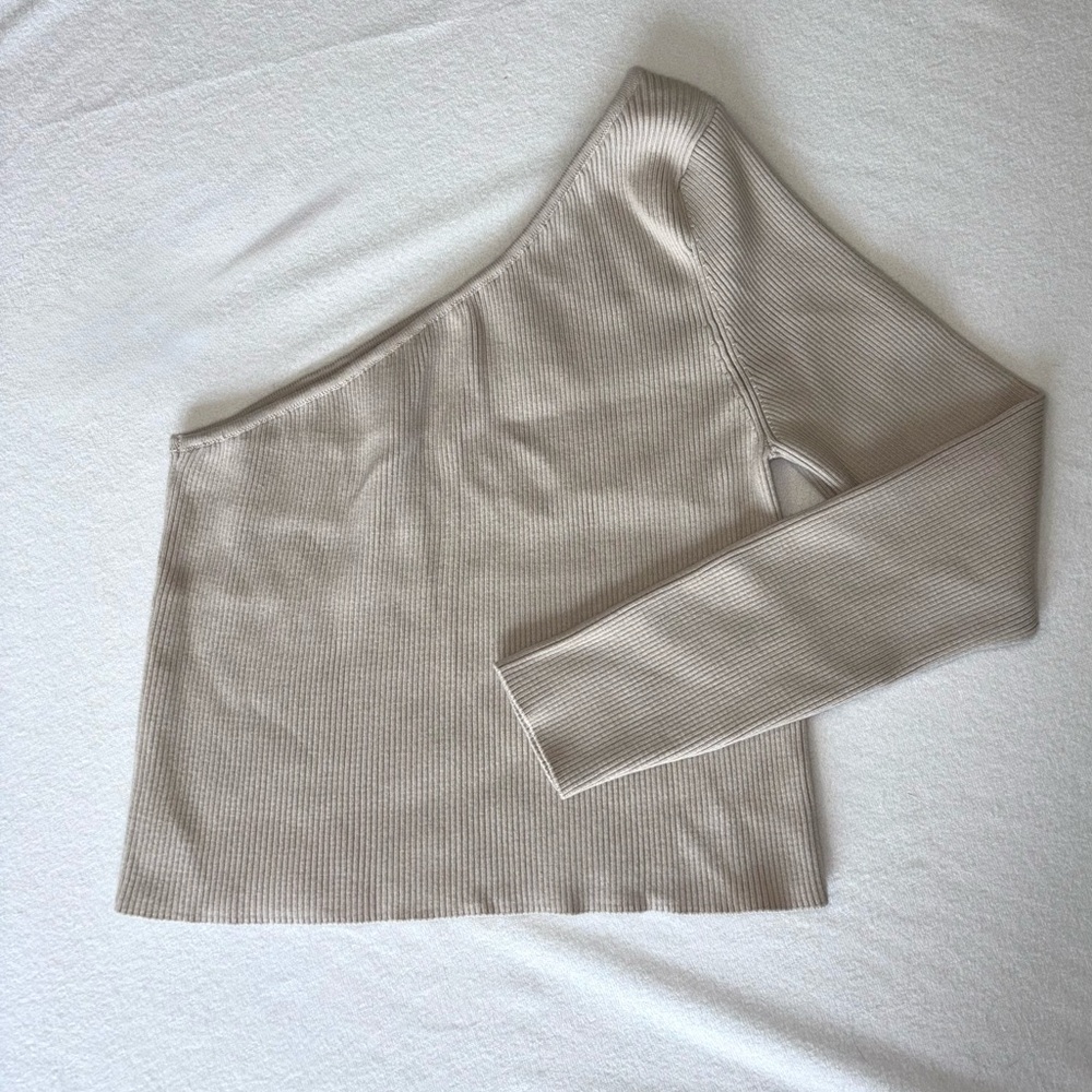 Anthropologie Compact One-Shoulder Sweater Size M